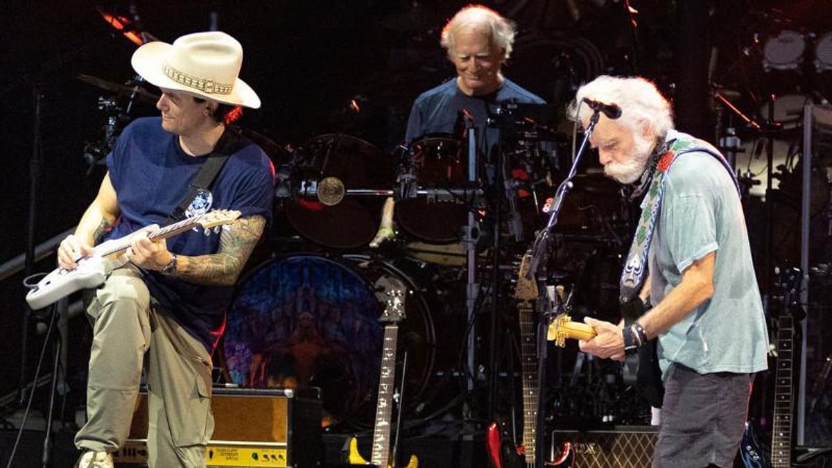 Bob Weir hilariously debunks Rolling Stone report Dead & Company will stop touring