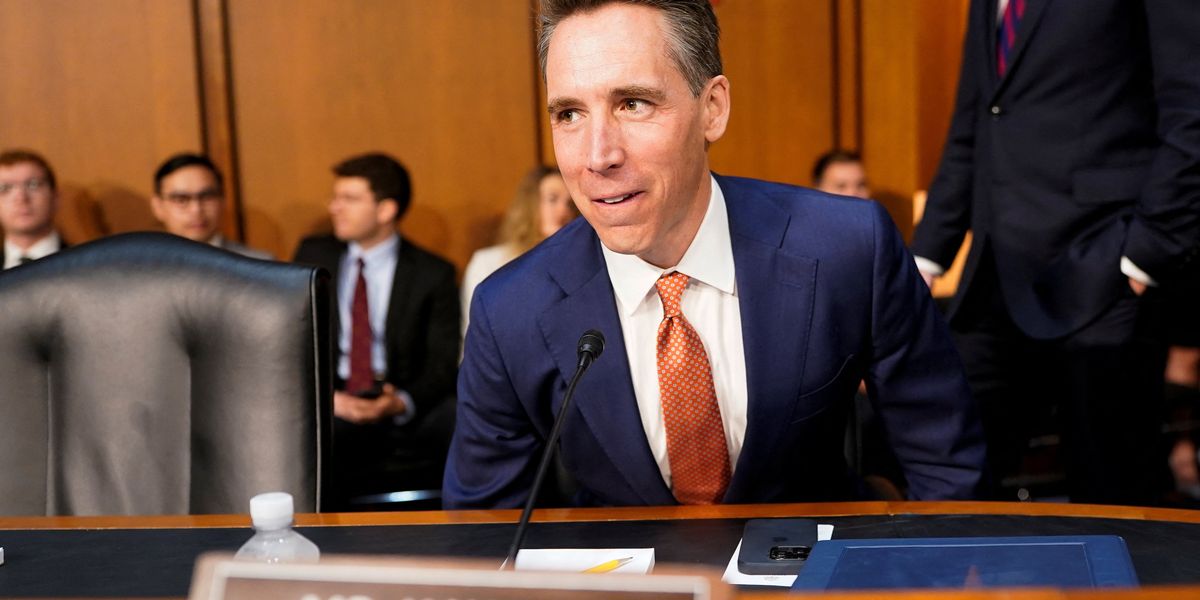 Gop Josh 'God no!' Josh Hawley facing friendly fire from GOP over 'insane ...
