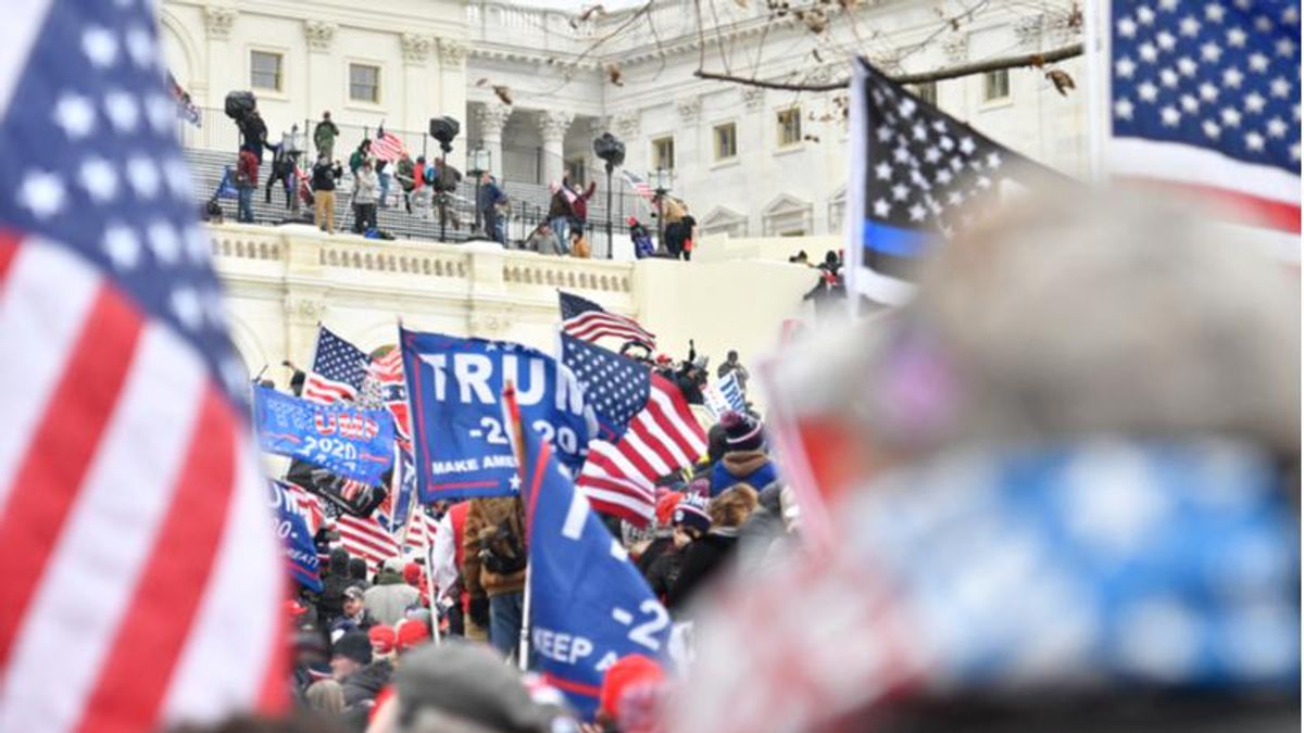 Newly uncovered Jan. 6 emails show a 'hope for violence' by Trump lawyers: CNN legal analyst
