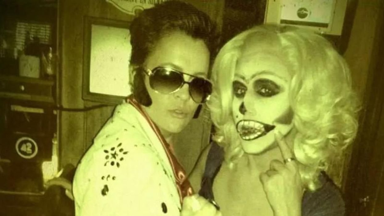 Kari Lake gets in hilarious public spat with the 'Queen of Phoenix drag queens': report