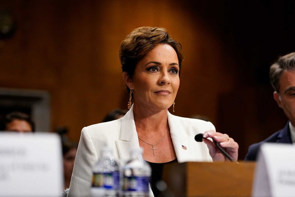 Nominado de Trump confrontado por difamación odiosa en campaña