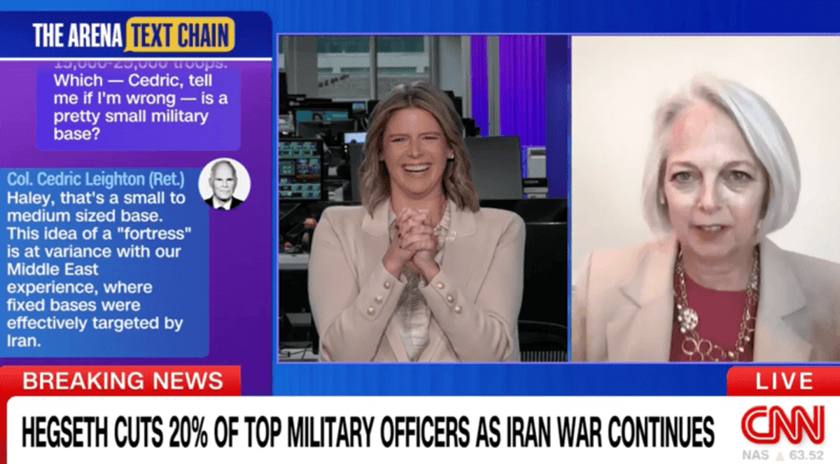 Hegseth mocked for 'not achieving full extension' after speech about troop fitness