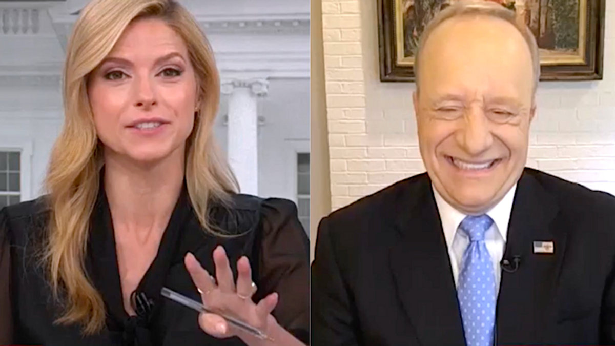 'I can't handle you!' CNN host cracks up at vivid description of 'panic-stricken' Trump