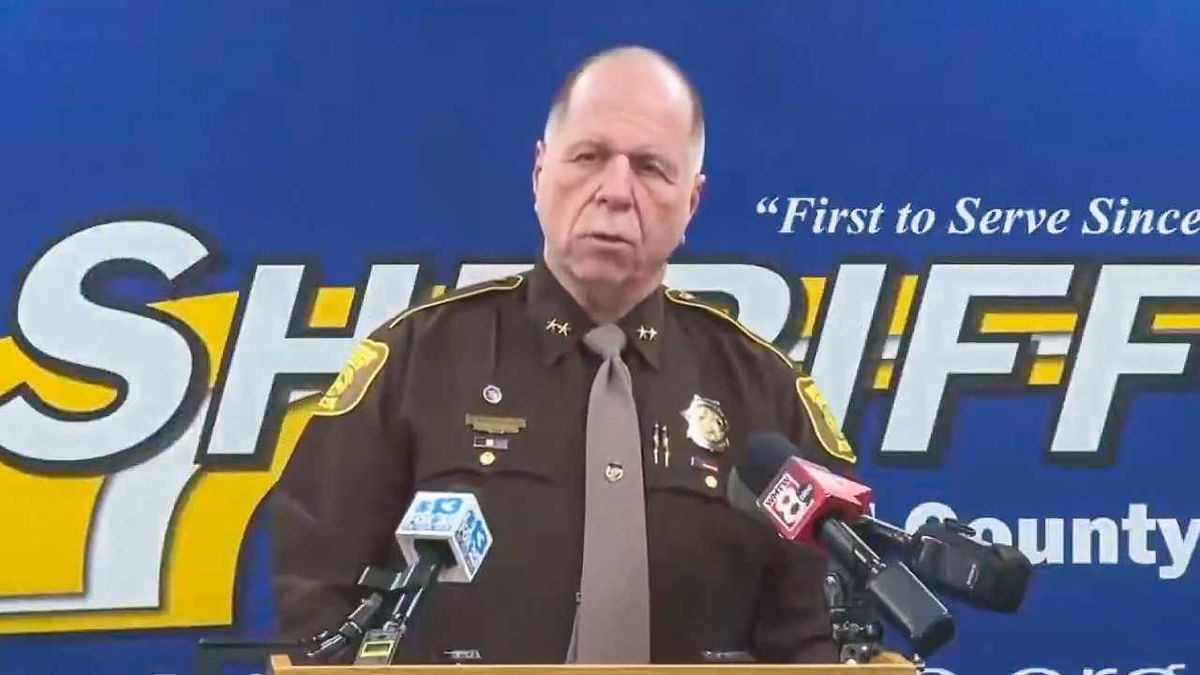 Sheriff revokes ICE support as 'squeaky clean' recruit is detained: 'Bush league policing'