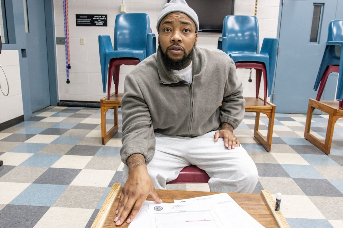 Black man jailed for 25 years asks to be freed after racist revelations about cop witness