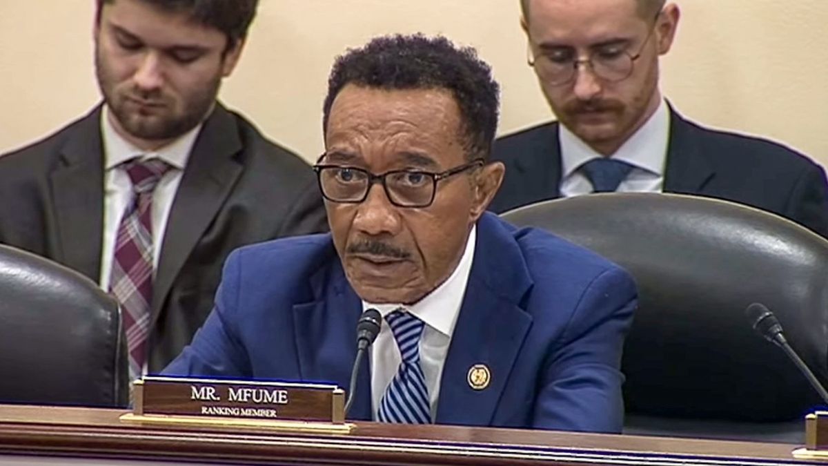 'He's coming after me': Dem rips 'liar' Musk for calling Social Security a 'Ponzi scheme'