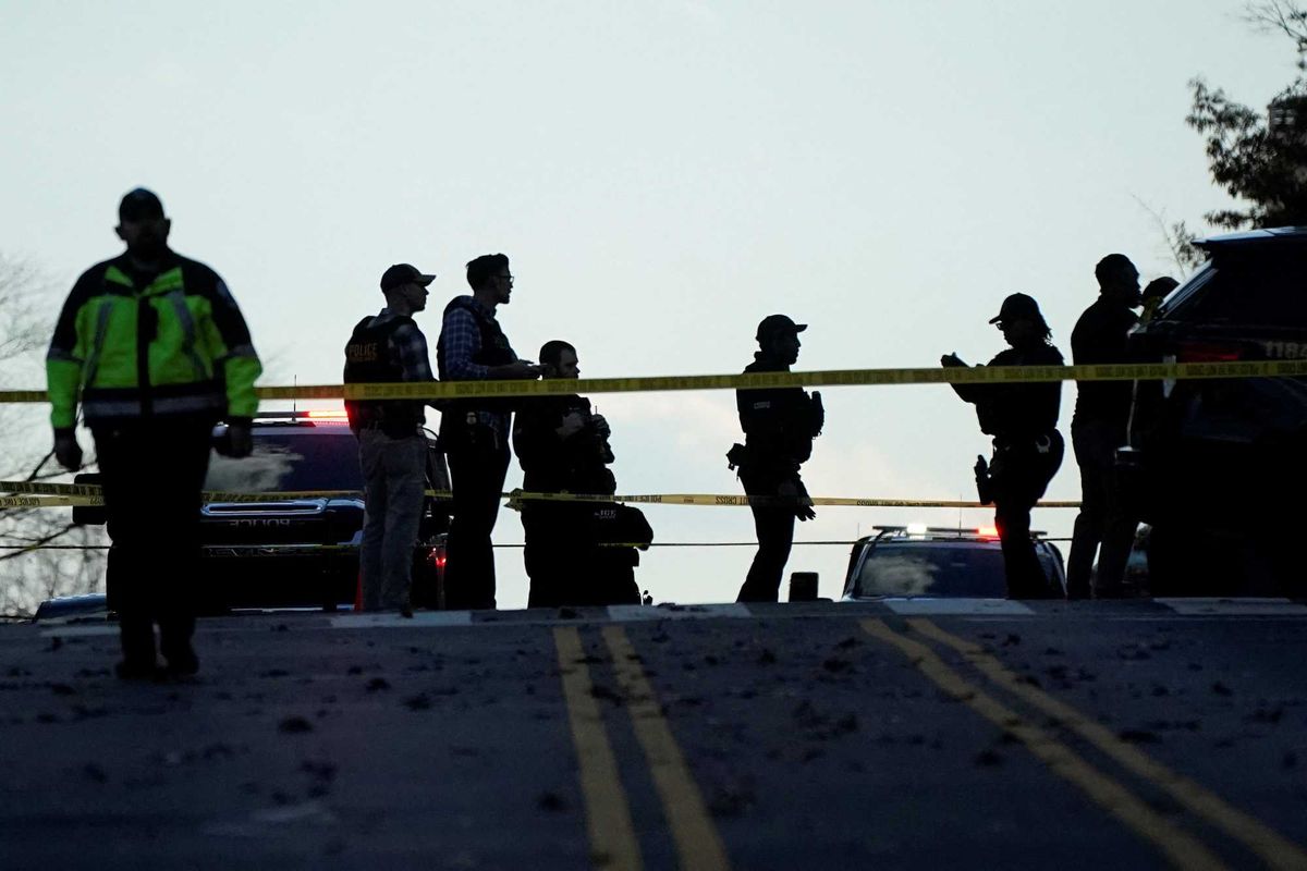 Officials walk back announcement 2 National Guard troops died in DC shooting