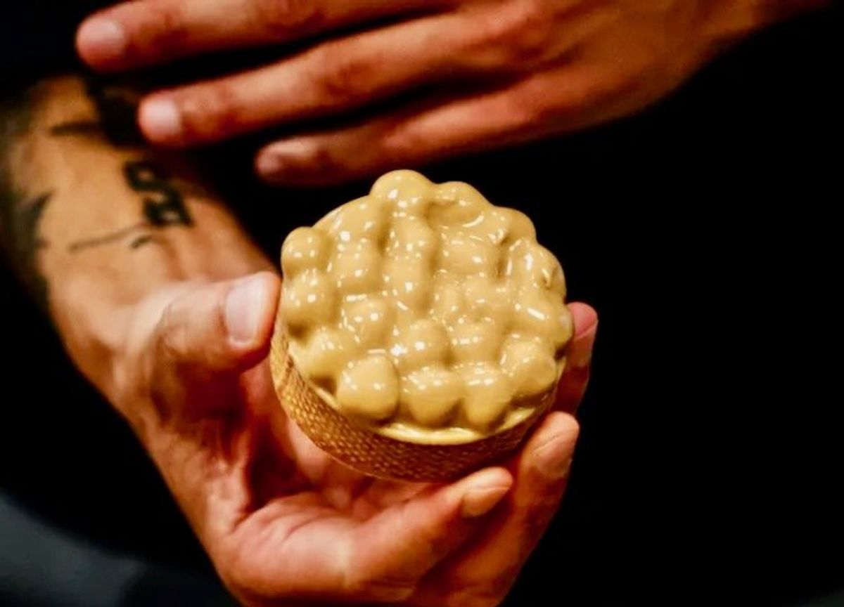 Blond vs. pink: French-Swiss battle for 'fourth' chocolate