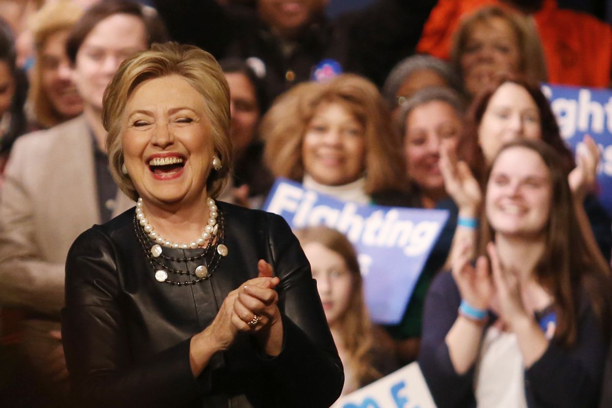 Hillary Clinton can't stop herself from laughing at Trump during inauguration speech