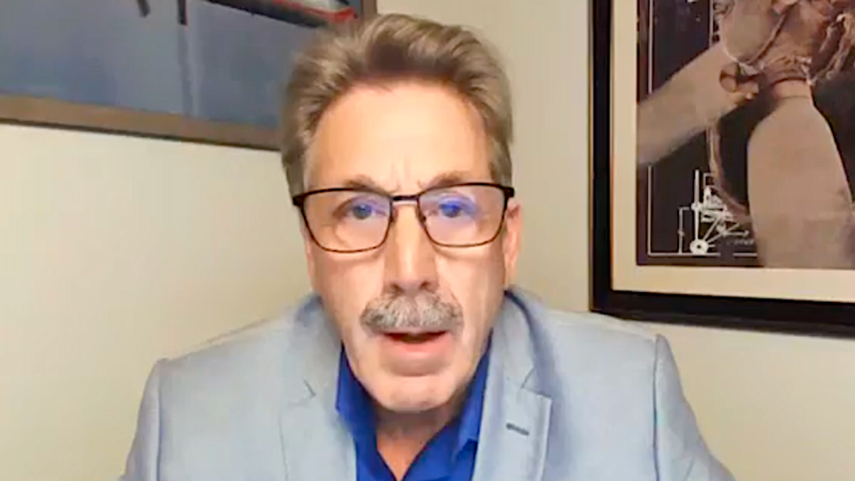 'I was disgusted': Ex-American Airlines pilot blasts Trump's reaction to mid-air collision
