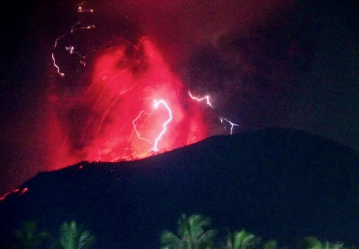 Indonesia volcano belches ash tower 5 kilometers into sky
