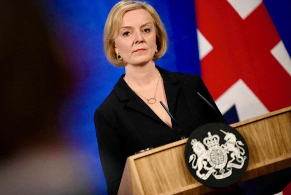 UK PM on brink as political chaos deepens