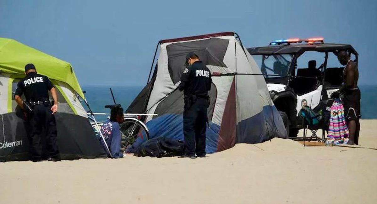 California's famed Venice Beach grapples with homeless problem