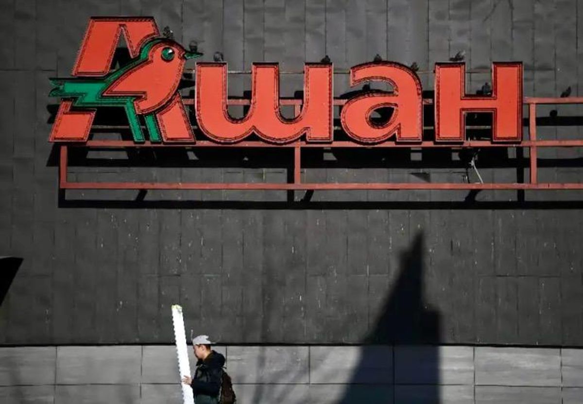 Spotlight of shame on companies sticking with Russia
