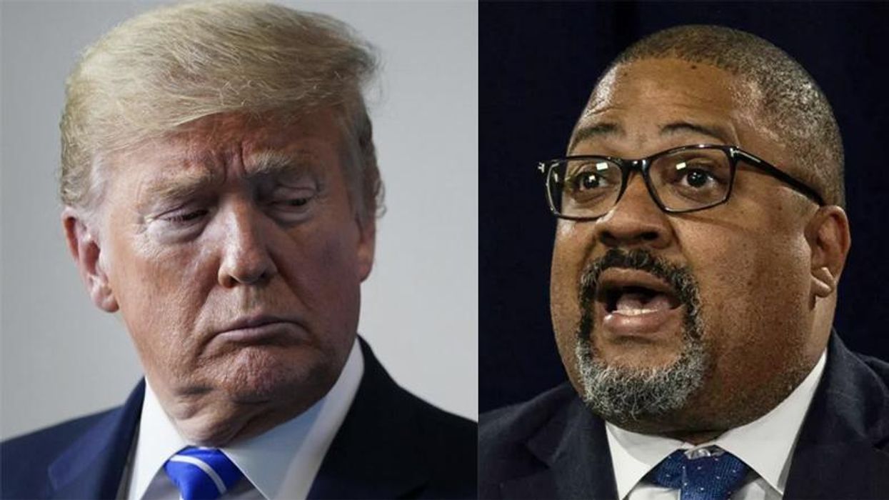 Alvin Bragg formally asks for Trump to be held in contempt for violating gag order