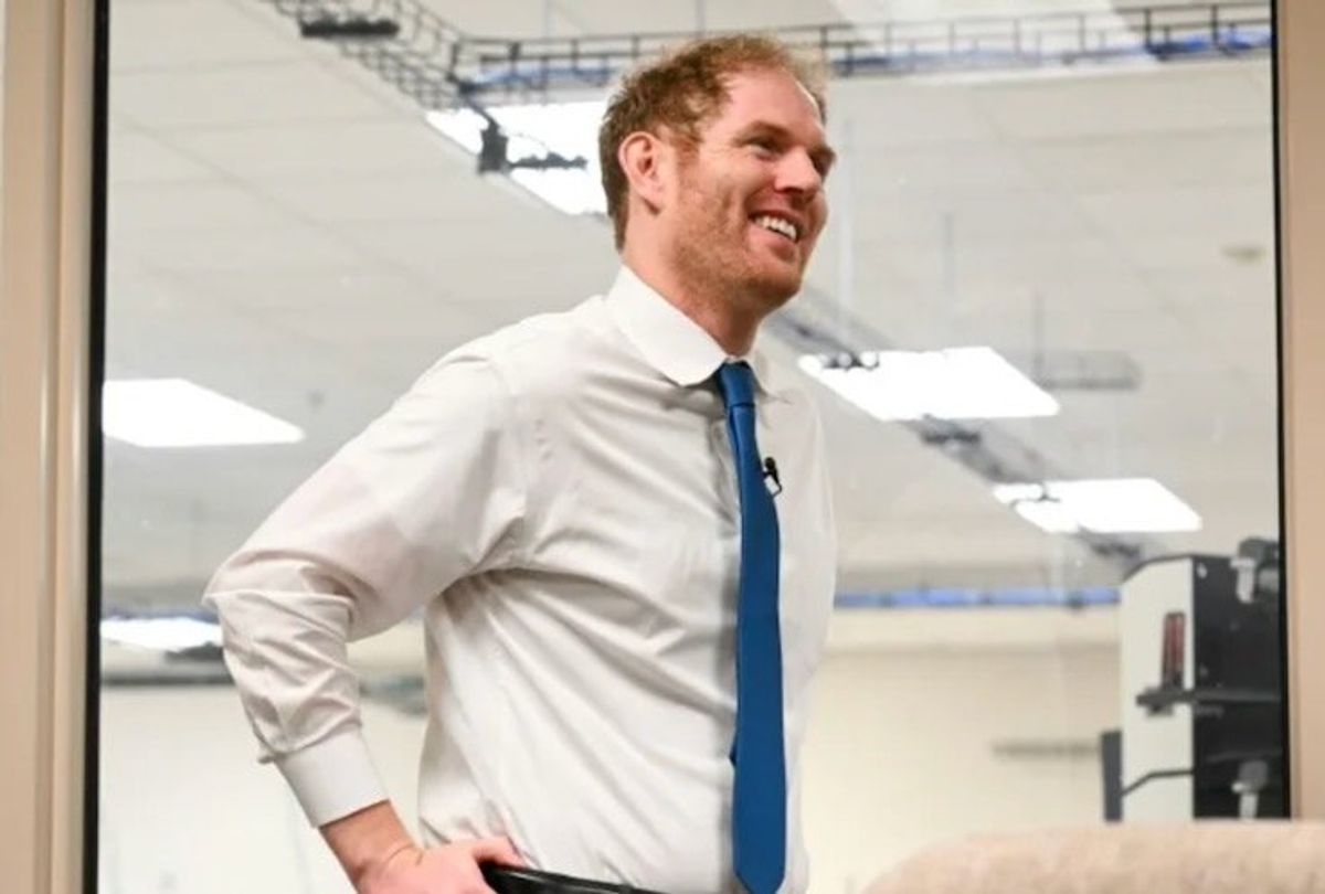 'I don't have to take it lying down': How one AZ election official confronts 'bullies'