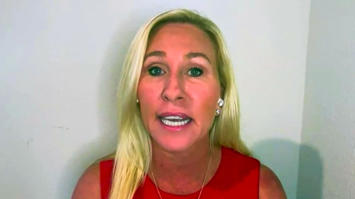 'Complete catastrophe': Marjorie Taylor Greene melts down attacking Mike Johnson