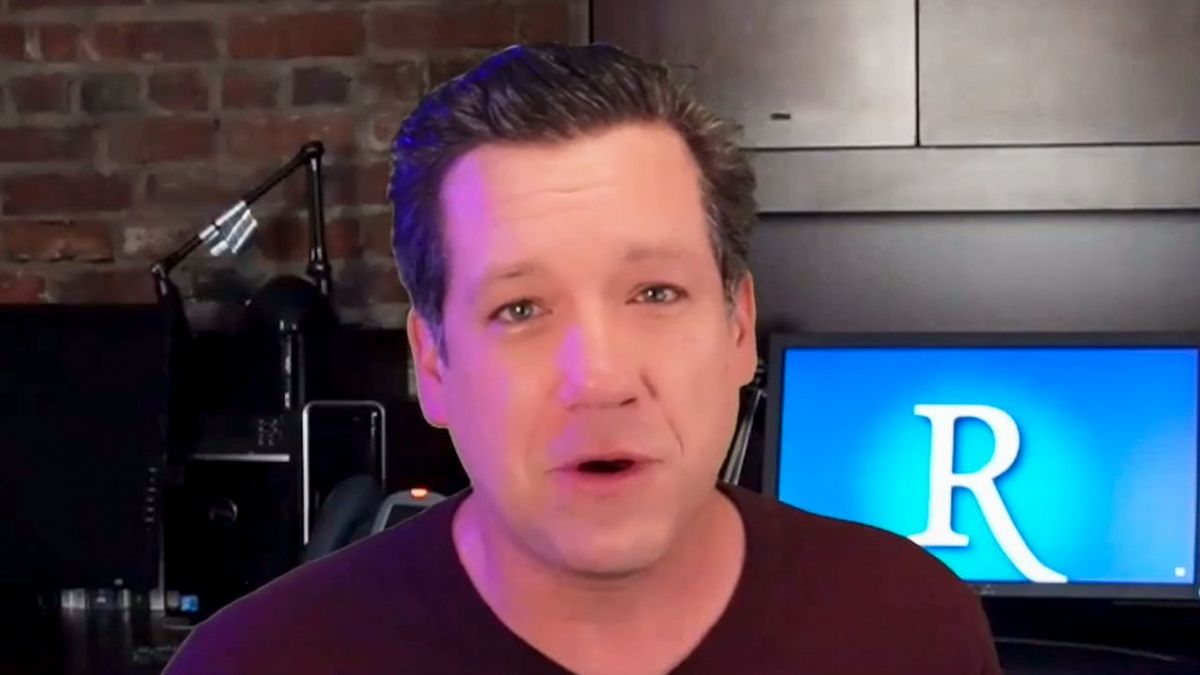 'Significant': Right-wing pollster admits Trump has 'taken a couple of licks' over tariffs