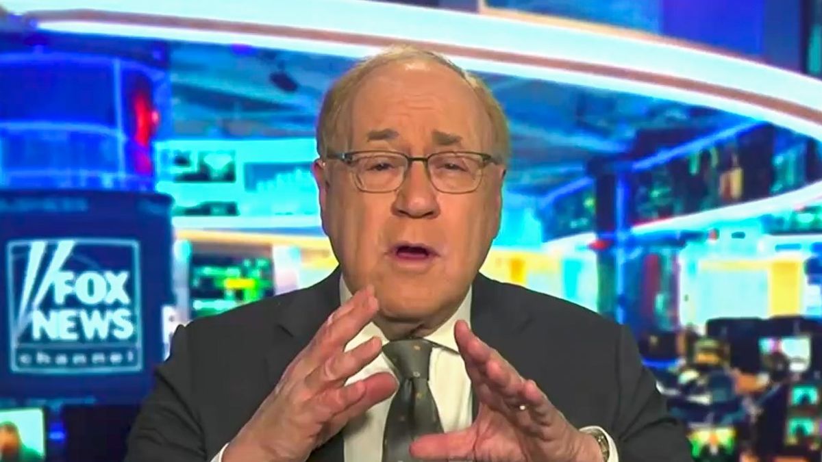 'Pasteurized milk only': Fox News doctor calls raw milk 'a danger' as RFK Jr. promotes it