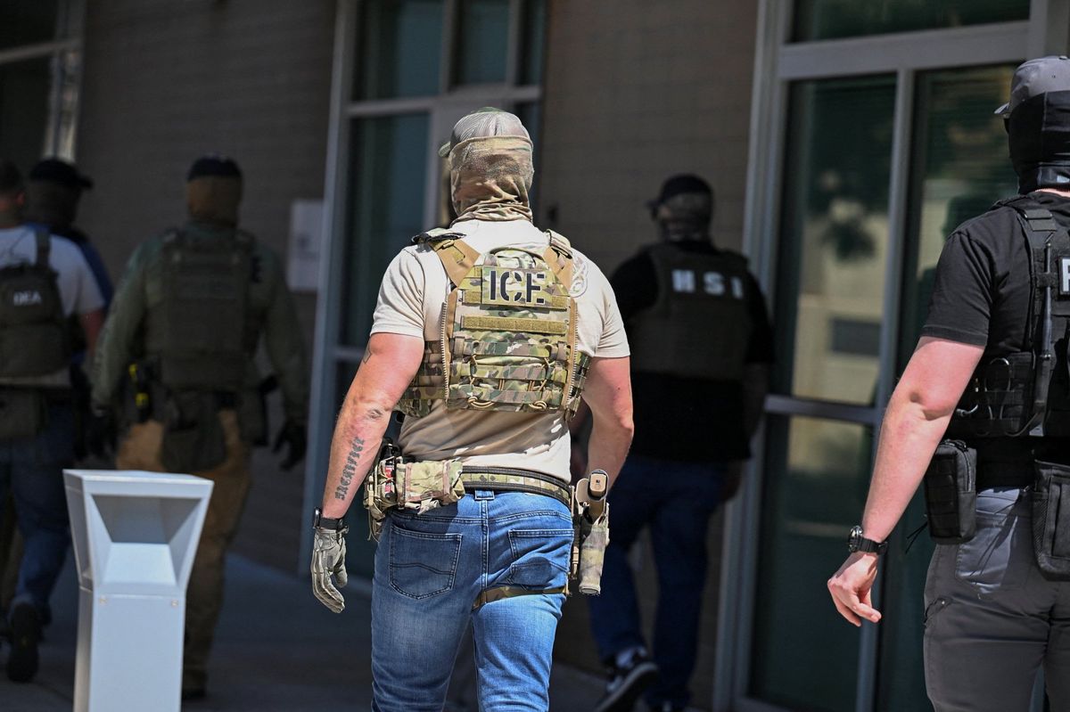 'They're hiding': Construction industry reels as ICE snatches workers