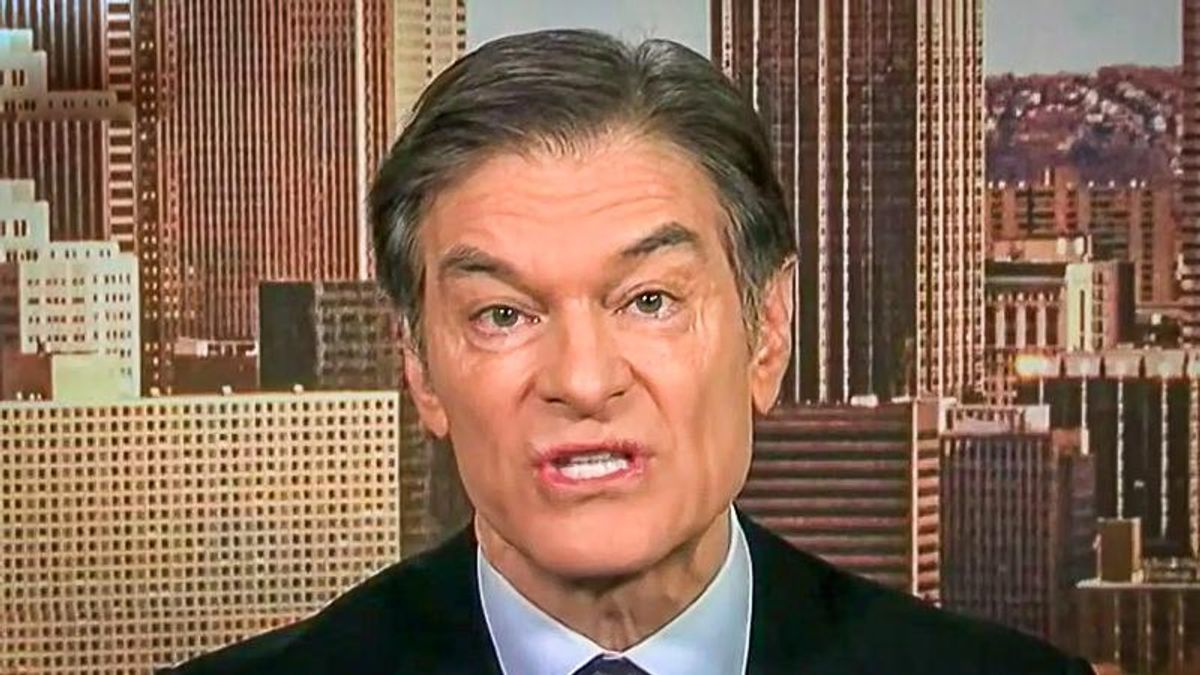 Dr. Oz flips out after Philadelphia newspaper omits 'doctor' from his name: 'They want to silence me'