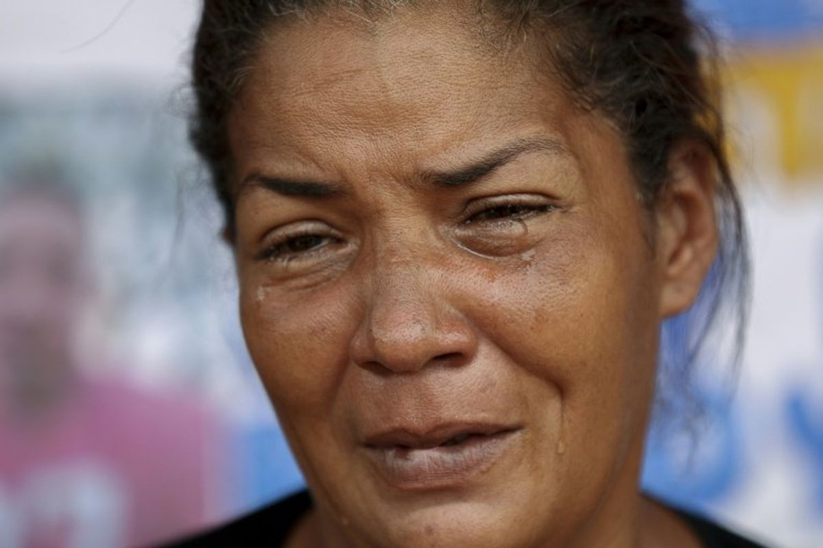Venezuelans watch in horror as Trump sends family to El Salvador