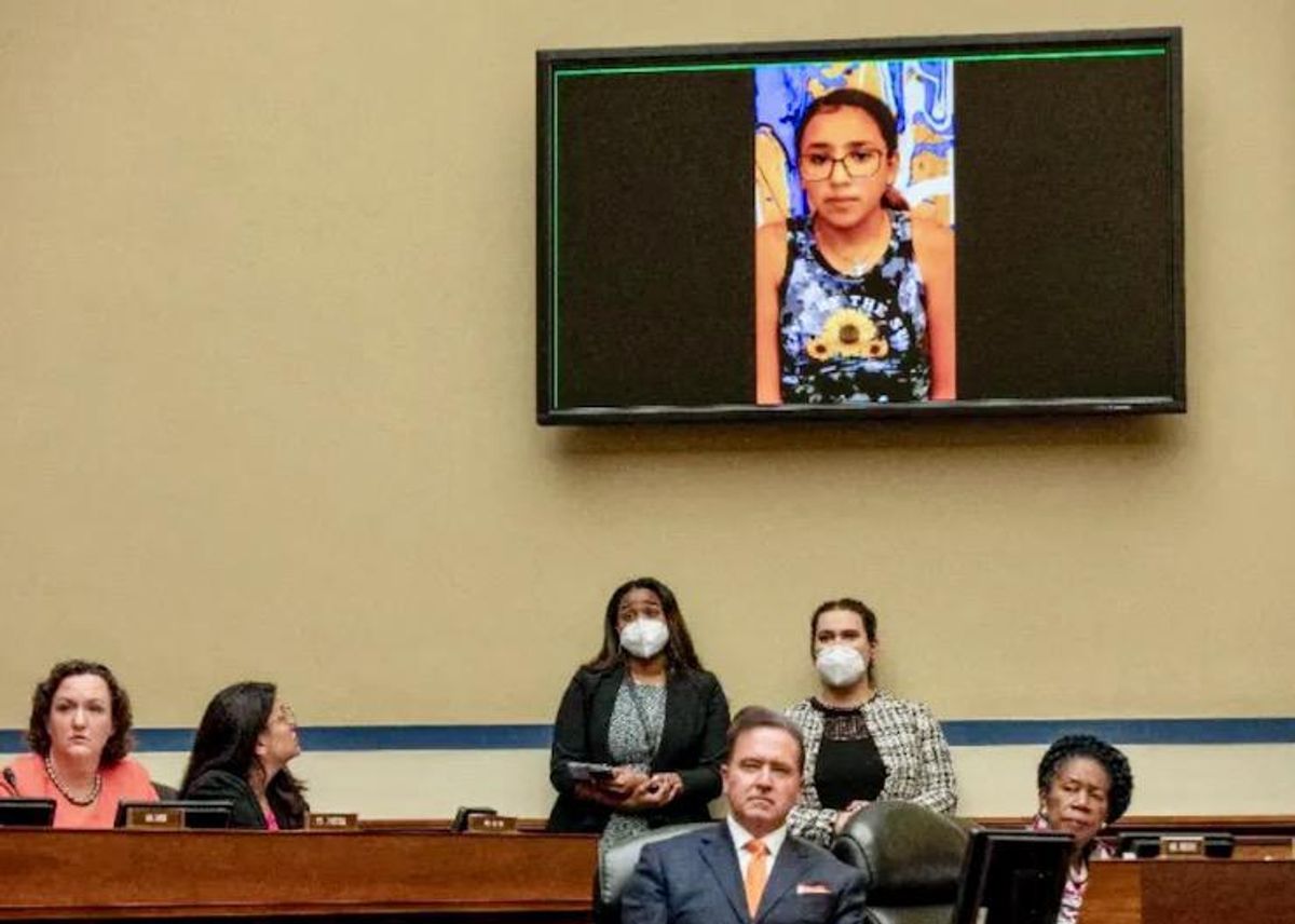 Fourth grade Uvalde survivor testifies that she covered herself in another student’s blood to survive shooter
