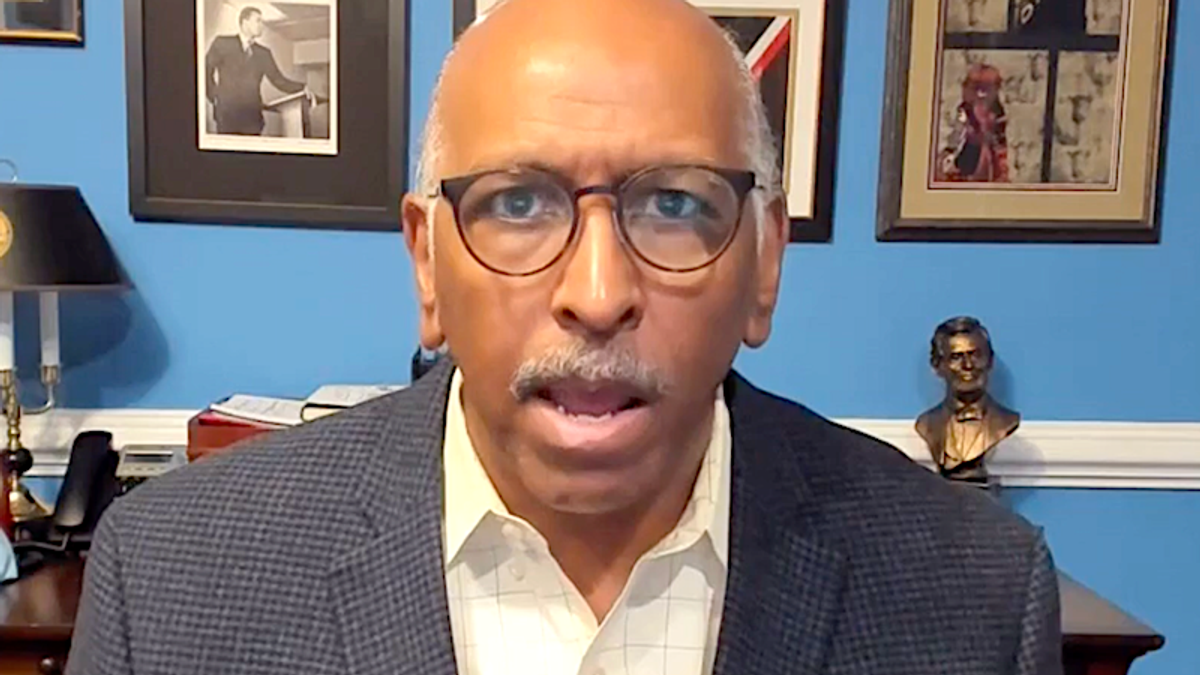 'Stop being stupid!' Ex-GOP official rips anyone considering a vote for 'idiot' Trump
