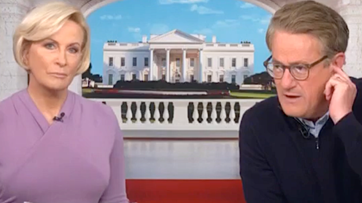 'Trumpworld deeply worried': Sources tell MSNBC hosts of 'controversy inside Trump orbit'