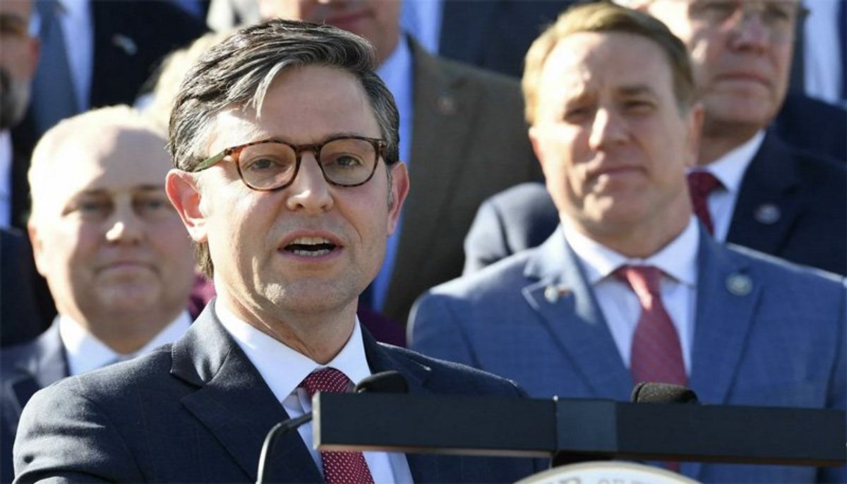 Impeachment-palooza: GOP seeks 7 ousters as Republican alleges Obama is really in control