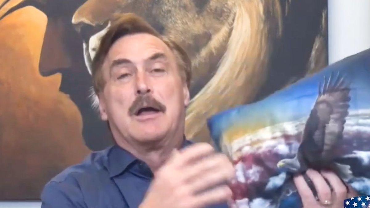 Mike Lindell hawks 'commemorative' pillows to celebrate Steve Bannon's prison release