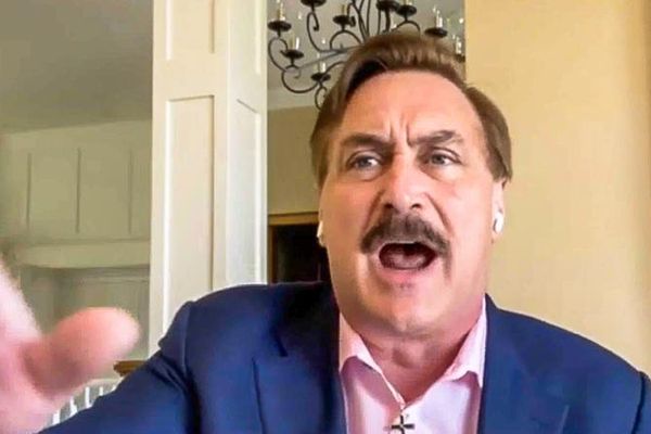 'Vulgar, threatening, loud': Mike Lindell freaks out over 'lumpy' pillow claim
