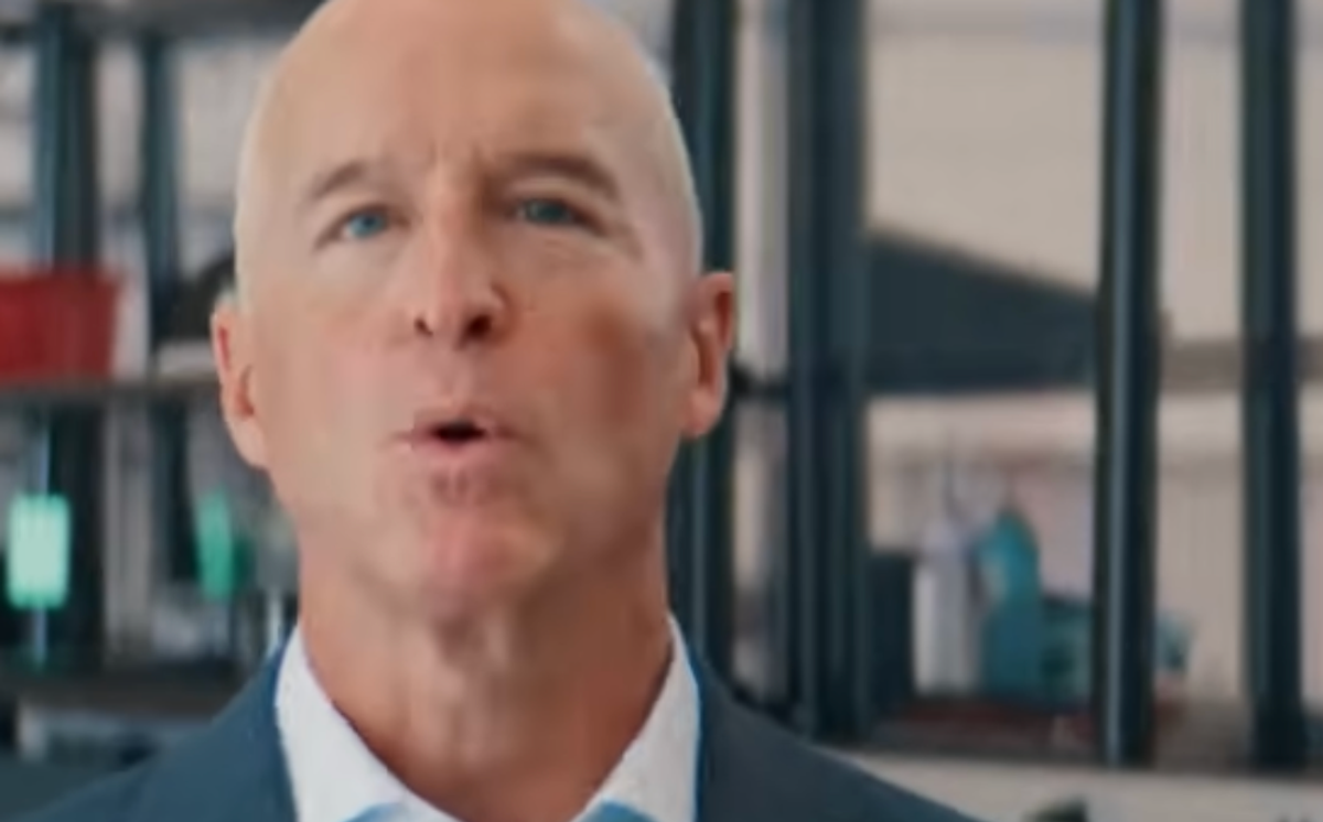 'Rogue' Republican 'catching flak' after saying he doesn't identify with GOP