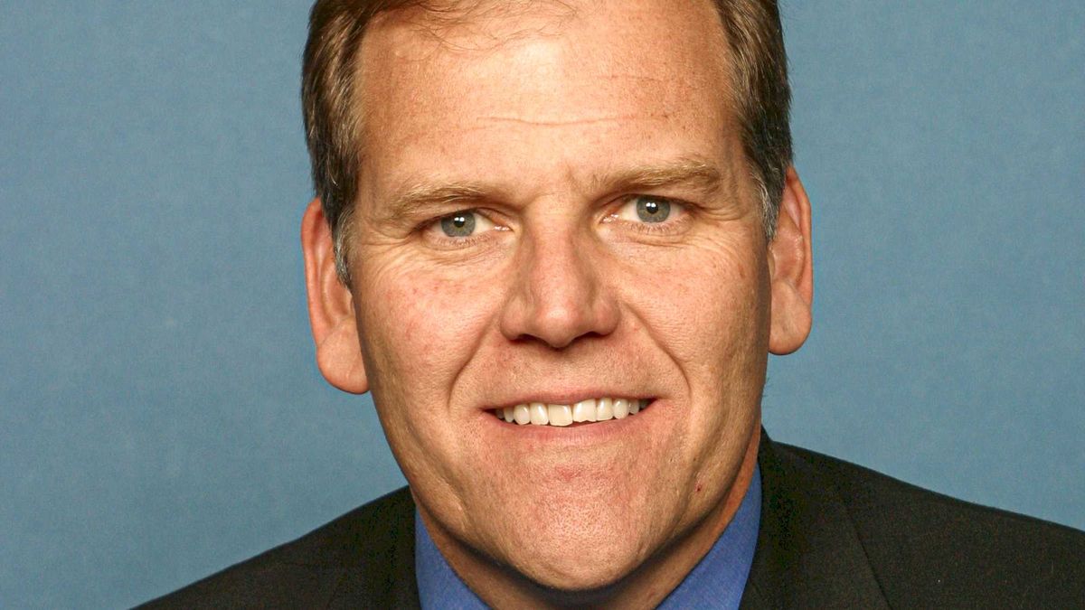 'This is gender affirming care': Dem opponent mocks Republican's muscled-up AI photo