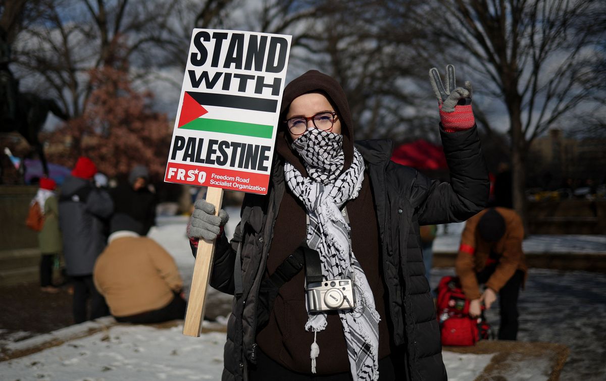 Sentence for Israeli reservist who beat Palestinians called 'woefully inadequate'
