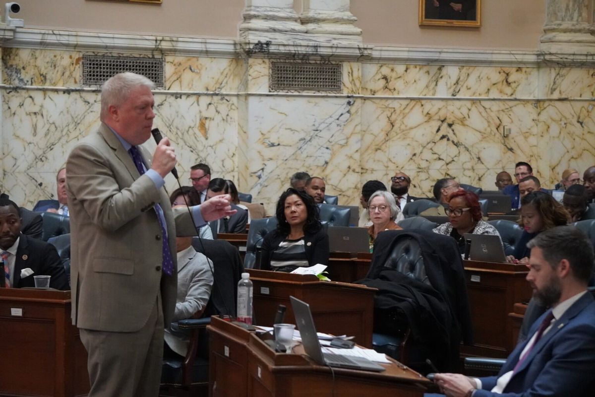 'Let's keep calm!' Shouting match erupts as tense Maryland budget meeting boils over