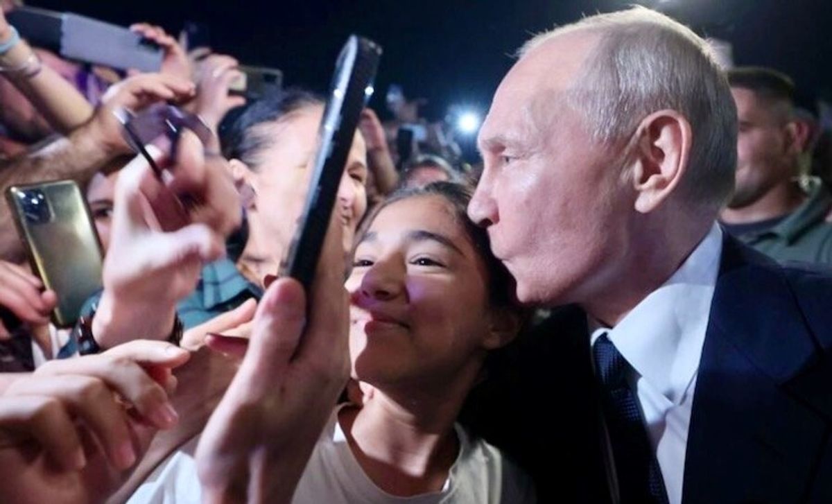 Kremlin insists Putin has 'astounding' support after mutiny