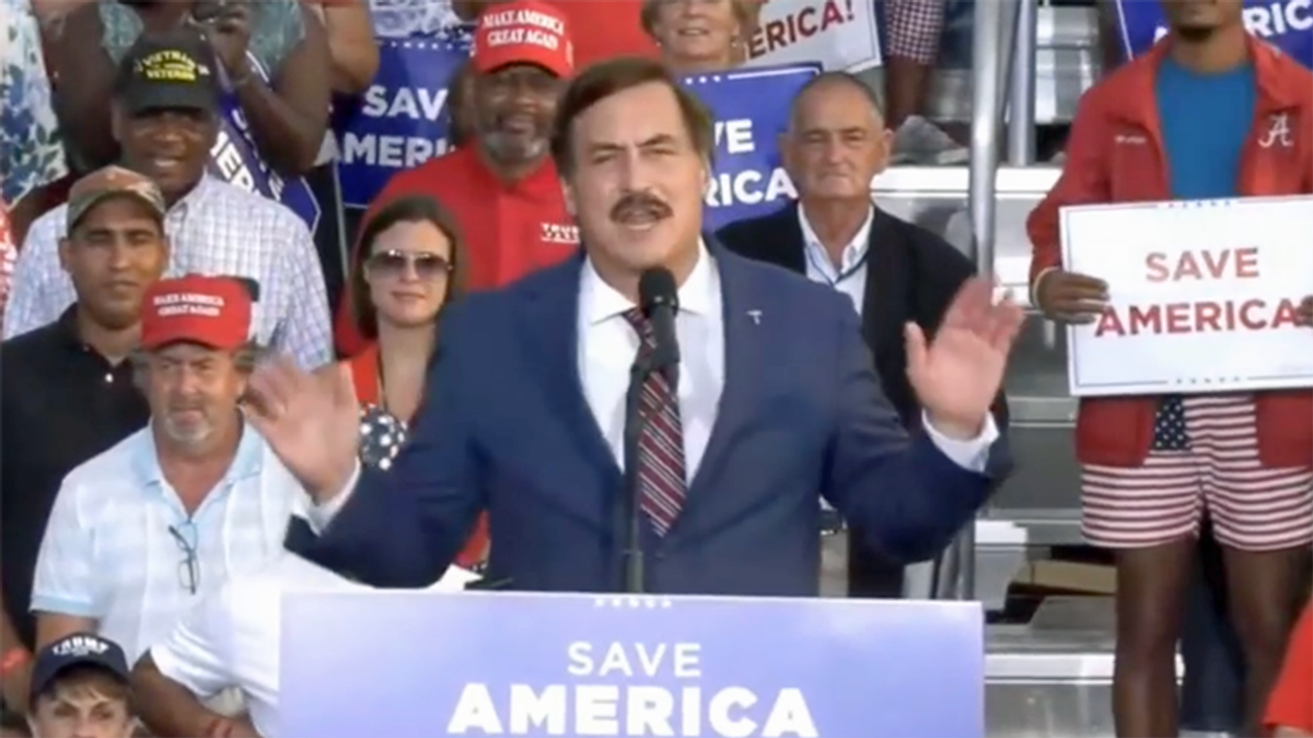 WATCH: Alabama Trump rally features Mike Lindell agitating crowd for ‘2021’ reinstatement