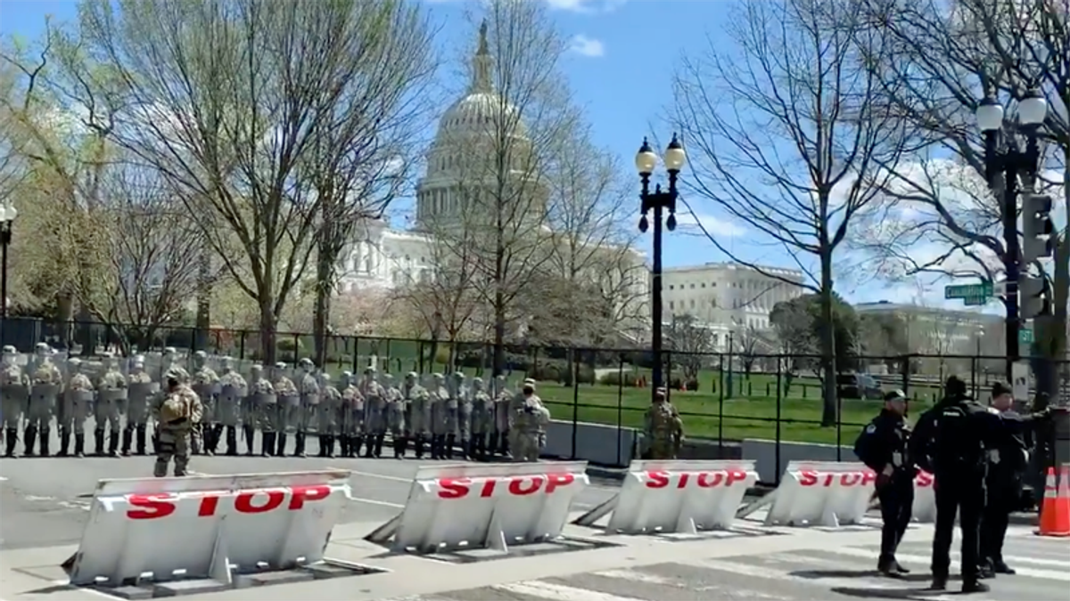 Man dead after ramming car into barricades at US Capitol: report