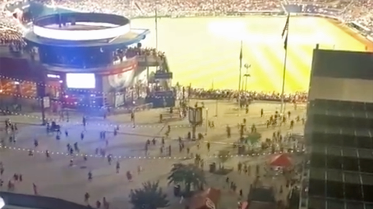 WATCH: Pandemonium after 4 shot outside Nationals' stadium during Padres game