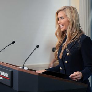 WSJ exposes the incredibly awkward moment Trump's press secretary found out she was fired