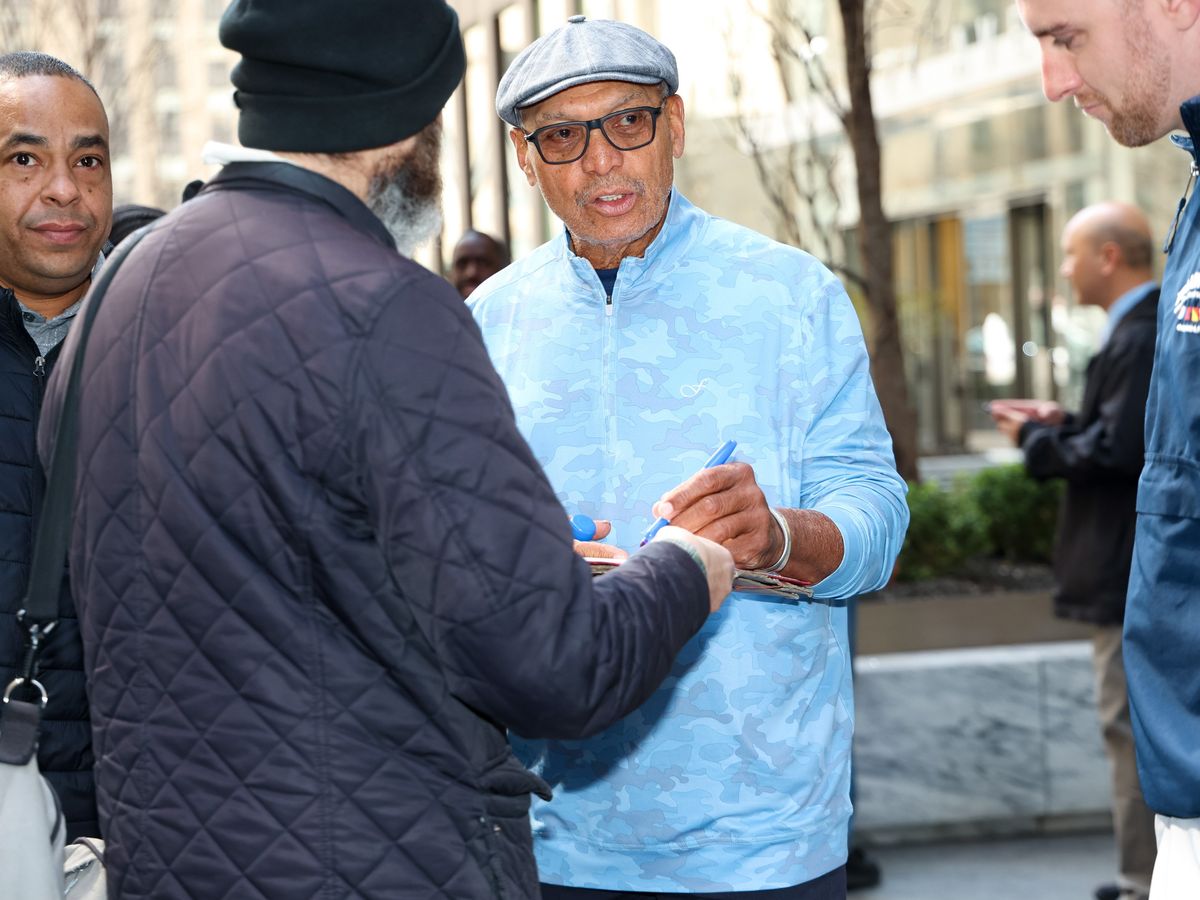 Baseball legend Reggie Jackson delivers powerful recount of living through Jim Crow
