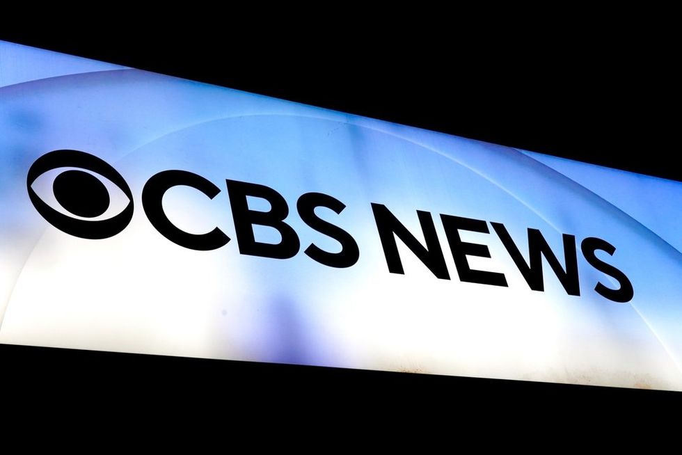 'Embarrassing!' CBS News hit with blistering mockery as host stares blankly at wrong image