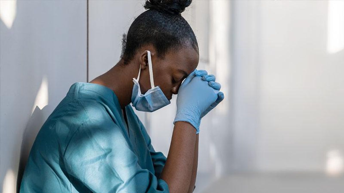 At up to $8,000/week, America's travel nurses keep COVID-slammed hospitals afloat