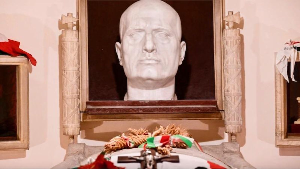 100 YEARS LATER, ITALY STILL LOVES IL DOUCHEBAG 🤡