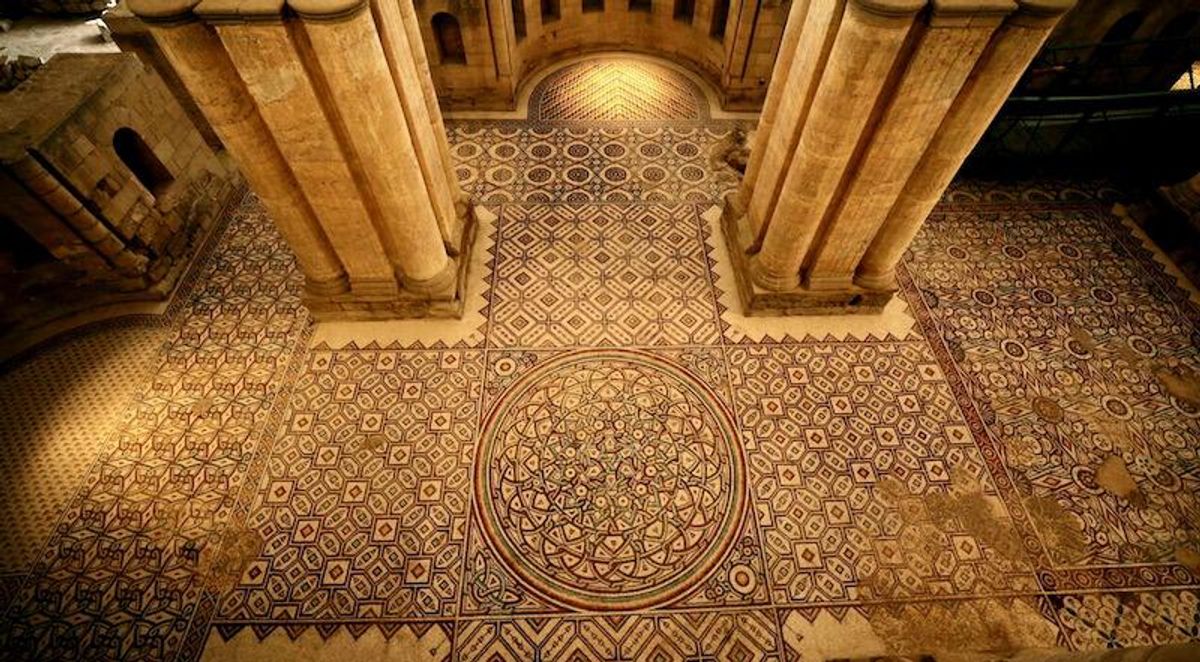 Palestinians unveil huge mosaic at Jericho desert castle