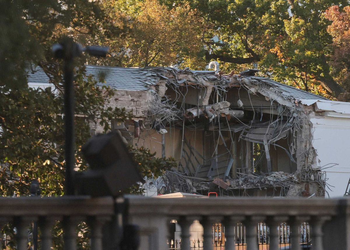 'Heritage demolished': Trump blasted over shocking White House demolition for new ballroom