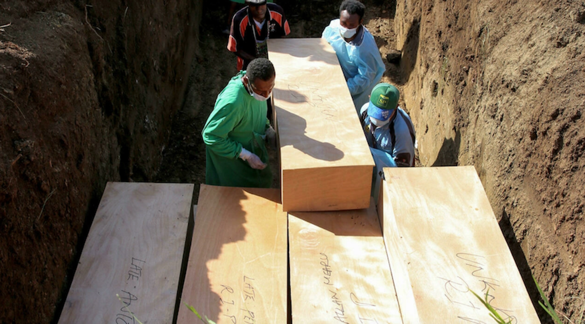 Papua New Guinea holds mass COVID burial