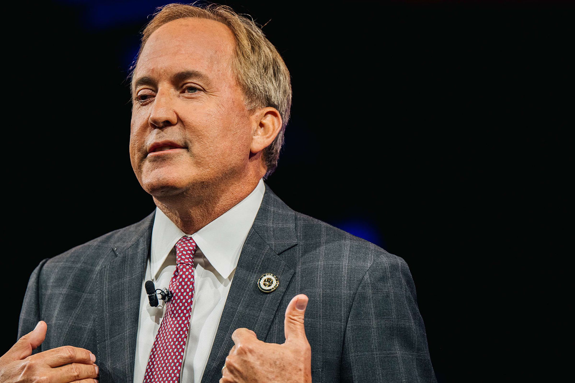 Real estate investor in Ken Paxton corruption allegations ordered to jail (rawstory.com)