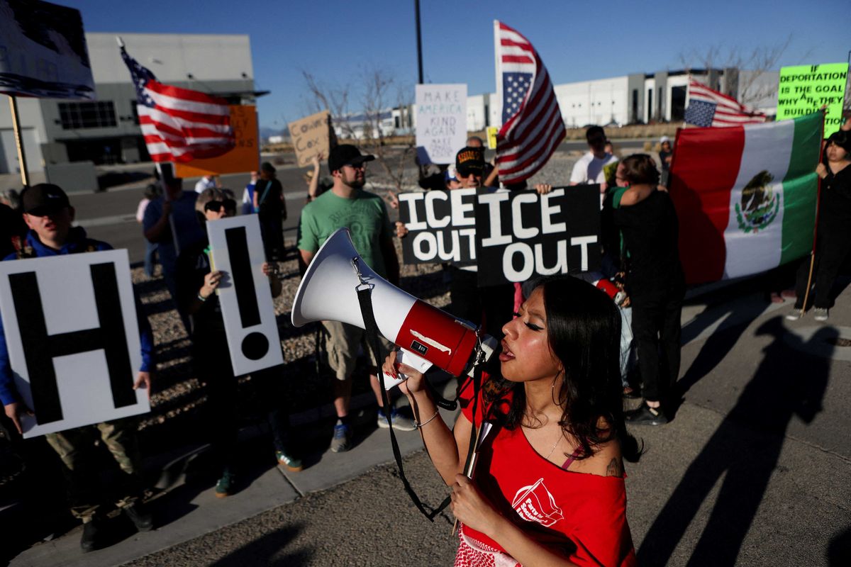 ICE accused of misleading tiny school district's police chief as secret deal emerges